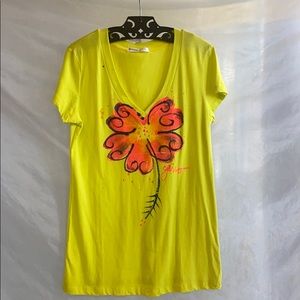 SOLD V neck T-shirt